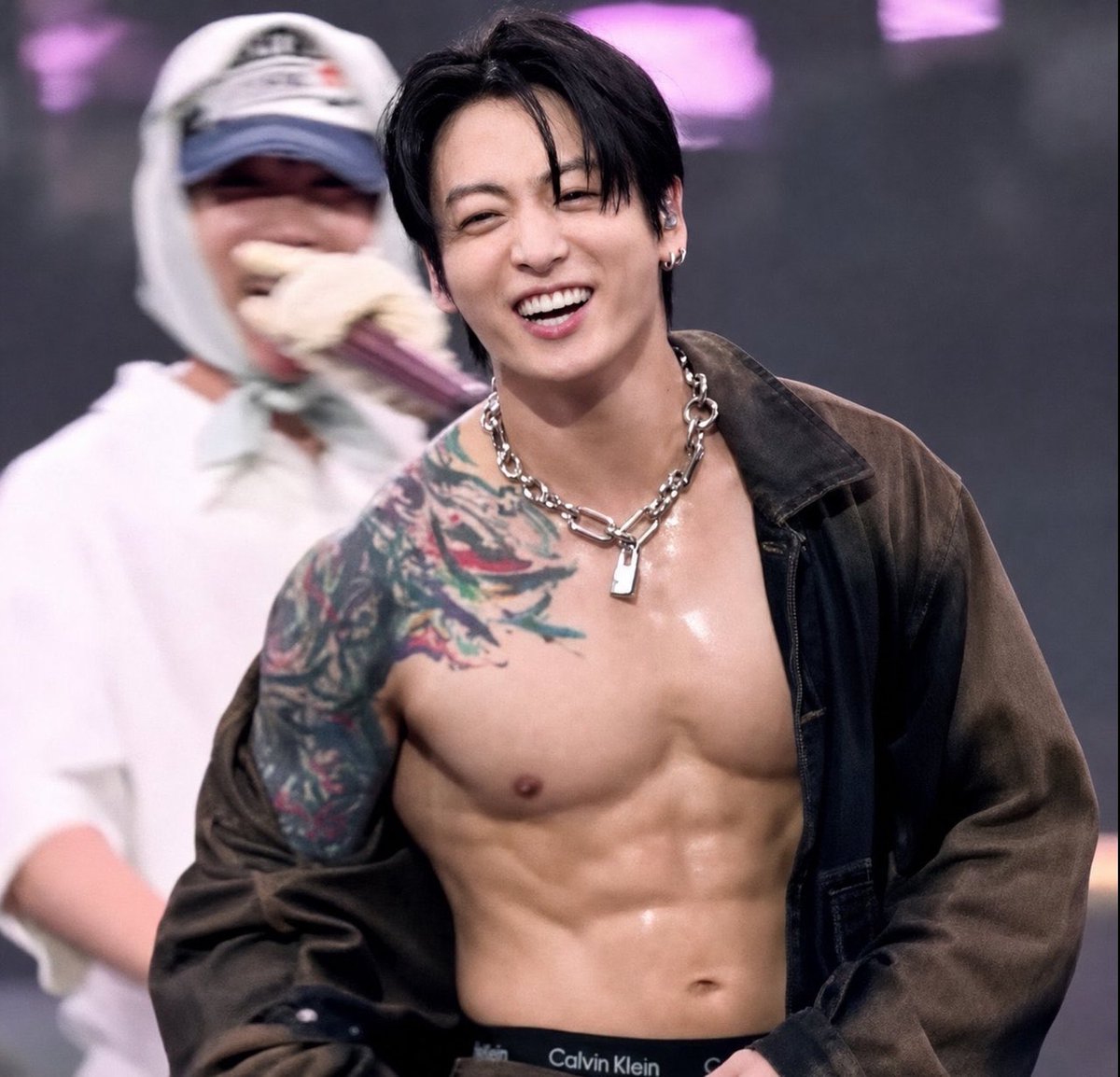 Kookbugs's tweet photo. @ideyy02 @Kooconda “Fat” https://t.co/DcrDUck9PY