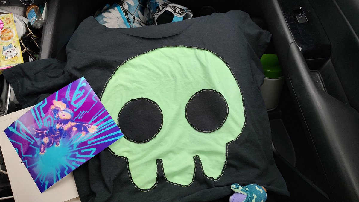 TheCorniestChip's tweet photo. @SamHaft hello i made you this shirt and handed it off to jab? during vip photos. i wanted to tell you in person 😅 but i hope you got the shirt and i hope you like it! it is a medium crop top like you mentioned during the q&amp;a. i made 3 for my group and 1 for you https://t.co/buQ8q7LhLj