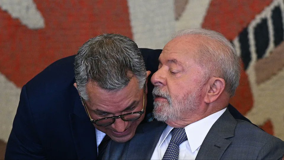 gazetadopovo's tweet photo. Esquema do Master com fundos de pensão renderia R$ 1 bilhão ao PT, diz revista

https://t.co/4ptfEhjJXw https://t.co/6yT17847fC