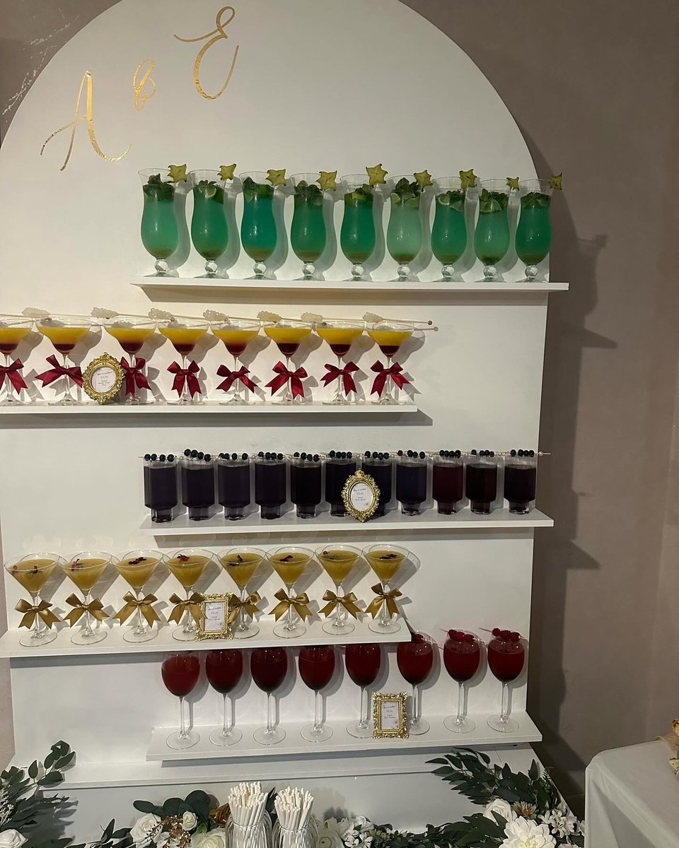 DariudCKeithxDc's tweet photo. Cocktails du week-end… ça y est! https://t.co/PF6FEH6JWX