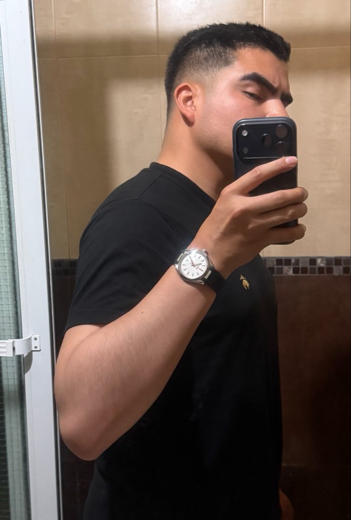 _19bryan's tweet photo. 🔥 https://t.co/zq6oWuJuzw