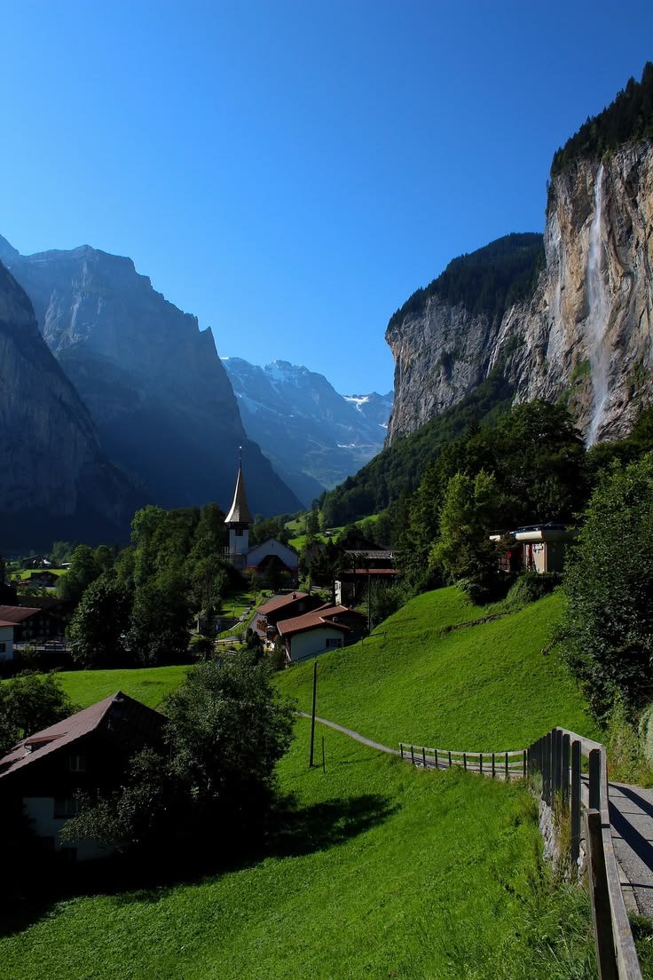 echoesofworld's tweet photo. Switzerland https://t.co/1lNspt77UP