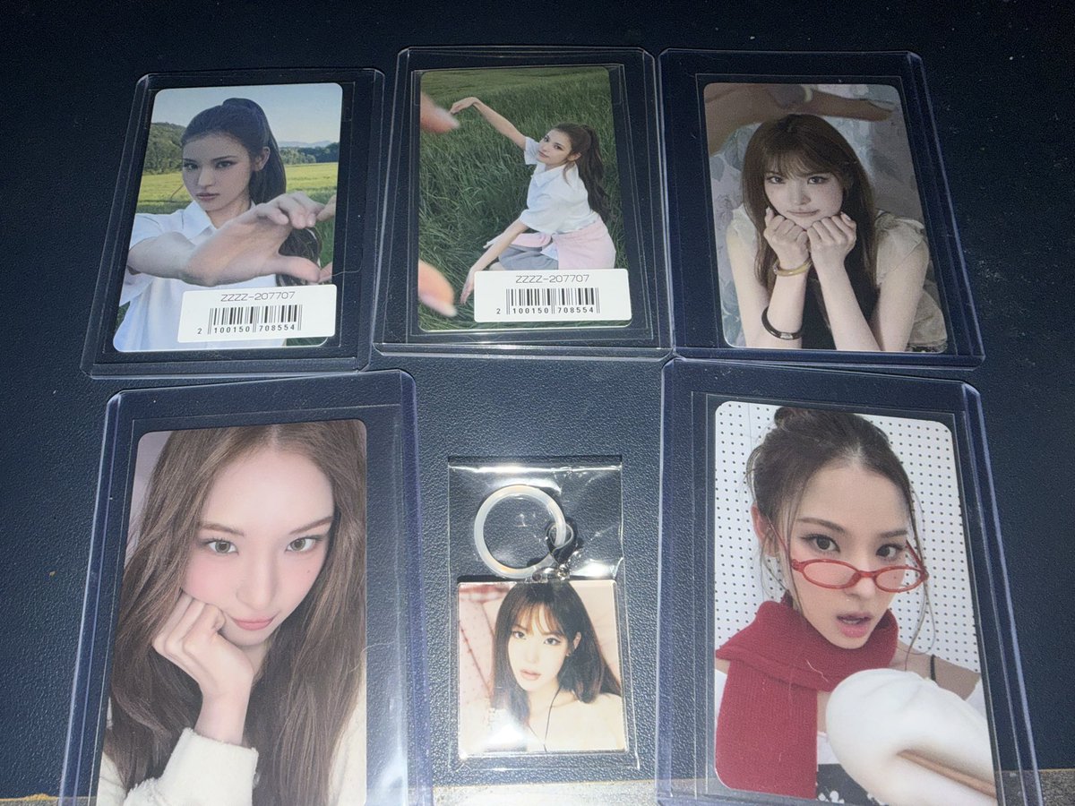 mrxmn05's tweet photo. Mercari Jpn haul! I love the lower right one specifically, been searching for that for weeks! I think its safe to say I’m done collecting Mai PCs for now unless I come upon rare or even signed ones hehe. 

Gonna start looking out for other members! https://t.co/BnLnRuqiKc