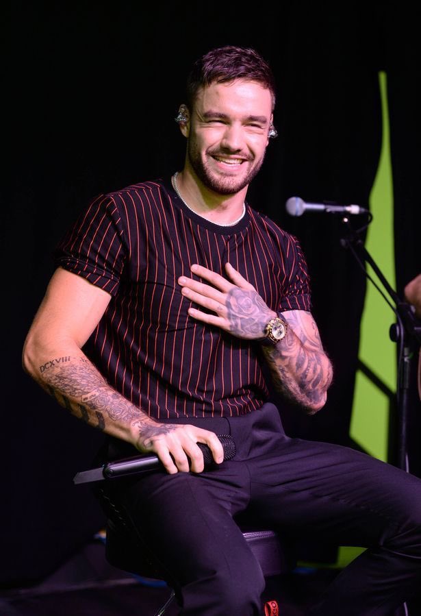 archivsliam's tweet photo. 7 years ago today, Liam played a surprise set at the HMV Vault opening in Birmingham 🖤 https://t.co/6pSW00bhiY