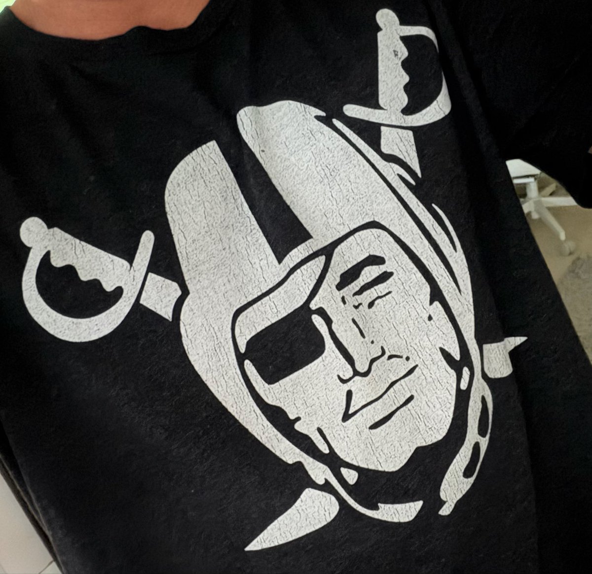 _NeverYield's tweet photo. Kinda wish that one of my football teams had a stupid, generic ass, boring fucking logo.
But my team was actually fucking awesome.
But here we are… https://t.co/dnY3D9lzOW