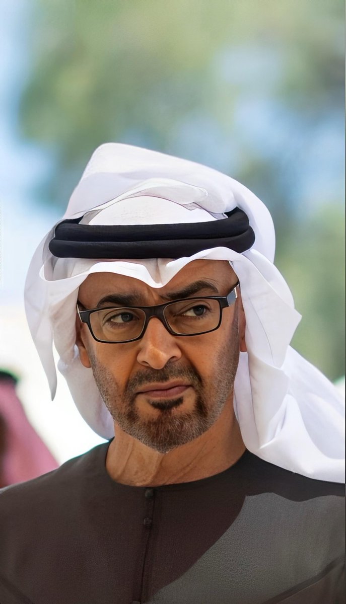 aaustadi's tweet photo. يا بو خالد يا ذرى المجد وساس الفخر
يا شيخٍ غلاك بقلوبنا ما له حدود 🇦🇪
الله يحفظك من ليالي الزمن والدهر
وتبقى عزّ الإمارات على مرّ العهود 🤍
#محمد_بن_زايد #بو_خالد #الإمارات #عيال_زايد https://t.co/YDEgaVIyZg