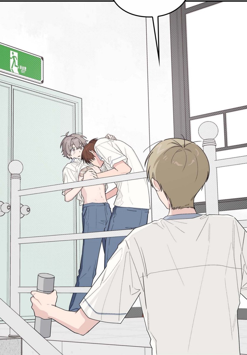 Pinkunicornn_02's tweet photo. The main couple catching the second couple being all lovey-dovey 😭💀 LMAOO https://t.co/hBRQLbR6qQ