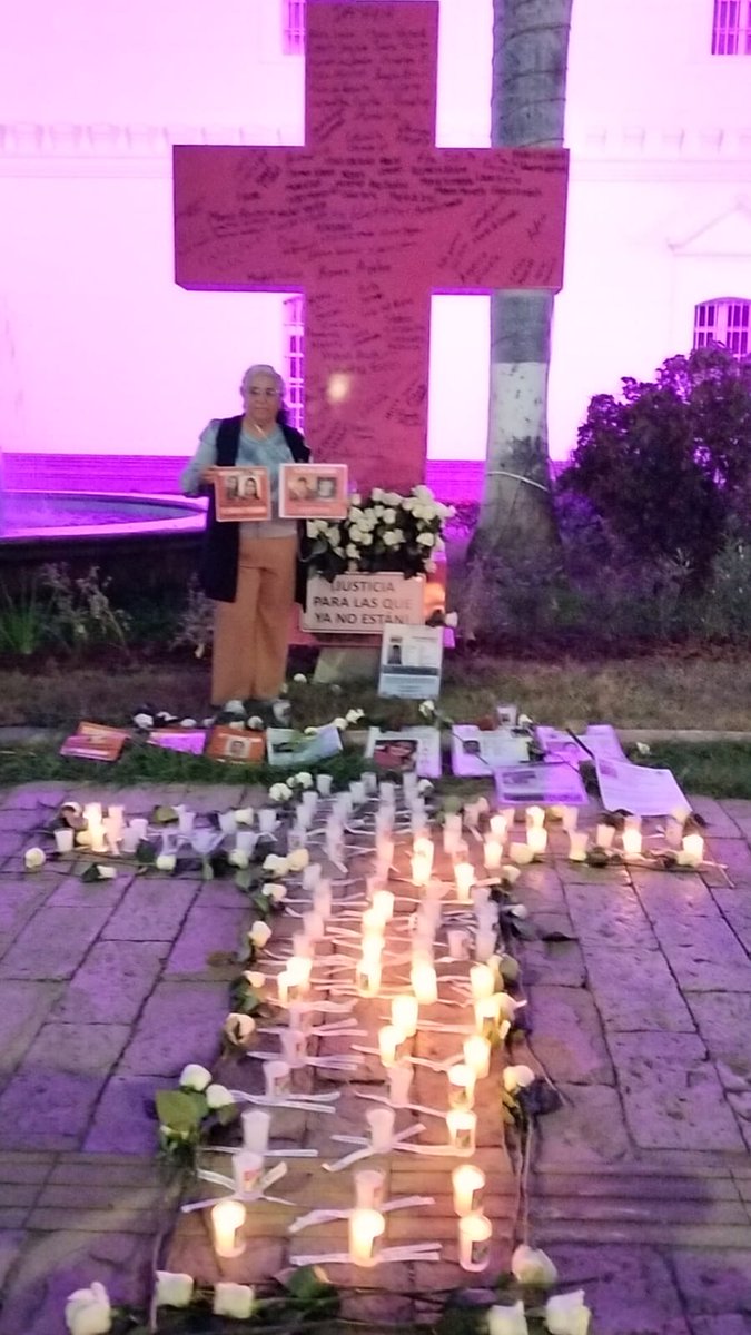 SabuesoGuerrera's tweet photo. 9 de octubre de 2026 SABUESOS GUERRERAS A.C. estuvo presente en un memorial para recordar a las mujeres que han sido víctimas de los feminicidios que se han hecho lamentablemente en Culiacán Sinaloa.
Desde Sabuesos Guerreras A.C., con el respaldo del Fondo Canadá https://t.co/AU0EocCQoW