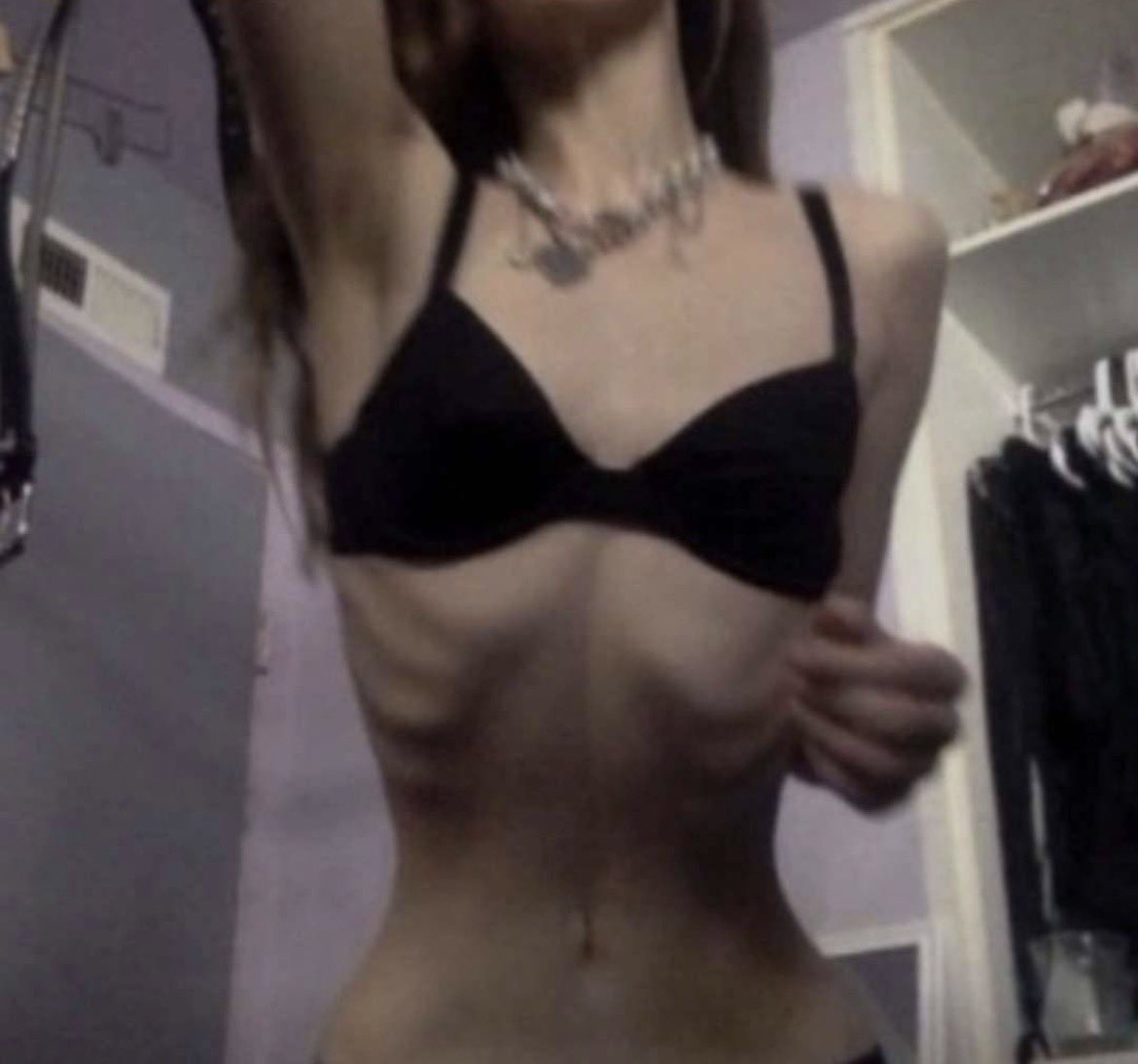 ivyluvsvanilla's tweet photo. I want to recreate this picture once I'm underweight https://t.co/LxYpCgkyk3