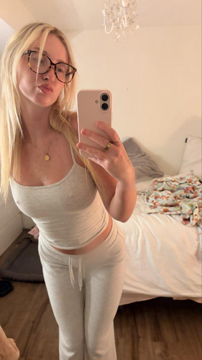 dababella's tweet photo. felt cute, wont delete later https://t.co/FUxBqJjQo3