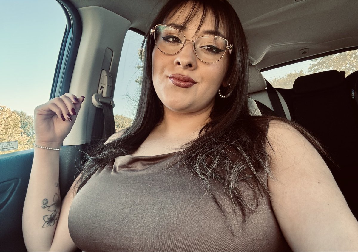 Chi_Chi_Milf's tweet photo. You should take a look at this 

🔗: https://t.co/wzKTspYsT5 https://t.co/jhvejqQ6HB