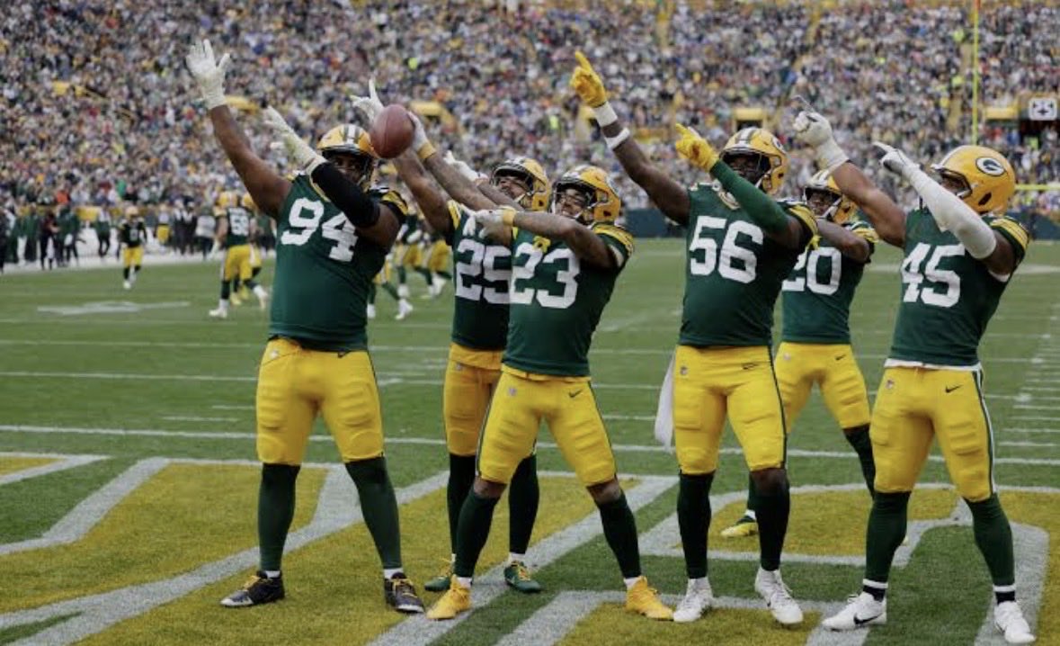 Slimfades's tweet photo. +3.04U✅ 🦅💨🧀

Eagles +7.5 +1U✔️
Packers ML +2.04U✔️

Big wheels keep on turnin, proud Mary keeps on burnin!! https://t.co/aaKj4gM9oG