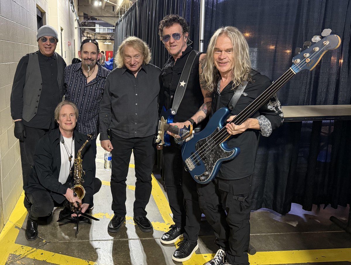 GrammLou's tweet photo. The Family Arena , Saint Charles, Missouri - The Lou Gramm All Stars Farewell Tour with special guest John Waite on Saturday, October 10, 2026.
Photos by @GaryHoey https://t.co/5729YJz648