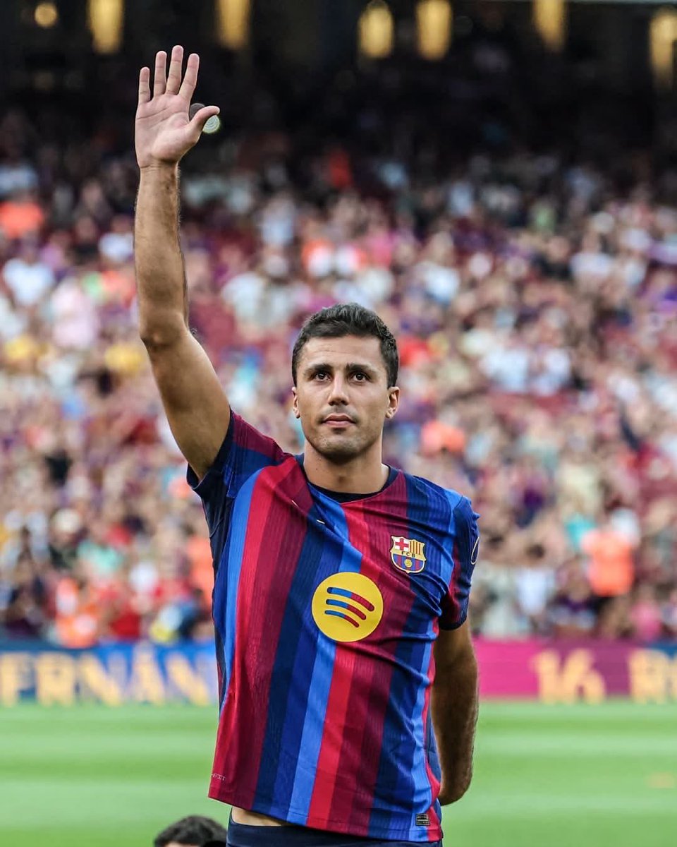 centregoals's tweet photo. 🚨🚨🎙️| İlkay Gündoğan on Rodri: 

"Rodri reads the game before anyone else, he is the 𝐀𝐍𝐂𝐇𝐎𝐑 of any team." 🔥 https://t.co/QeUkDiJgXG