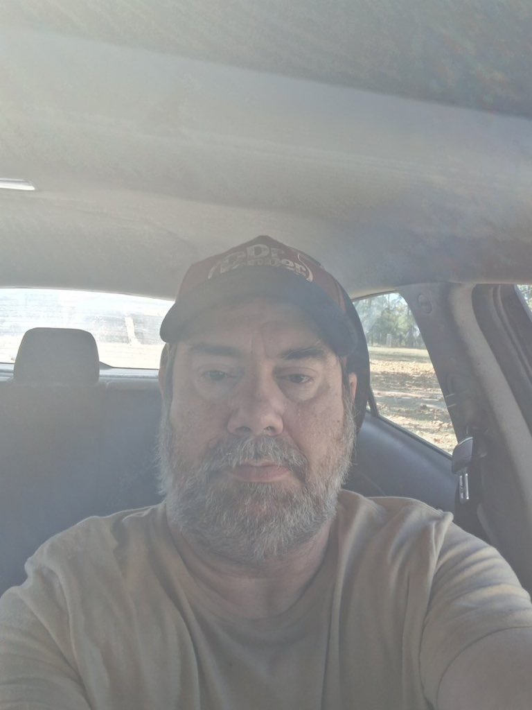 Qwert08138990's tweet photo. The temperature going up and down has got me a little under the weather 😒 https://t.co/2mwg2XVeP6