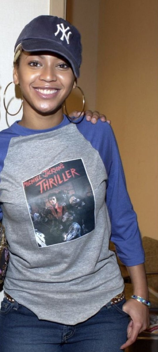 ilmjsm_'s tweet photo. Celebrities wearing Michael Jackson T-shirt https://t.co/EiuvWZ4zgY