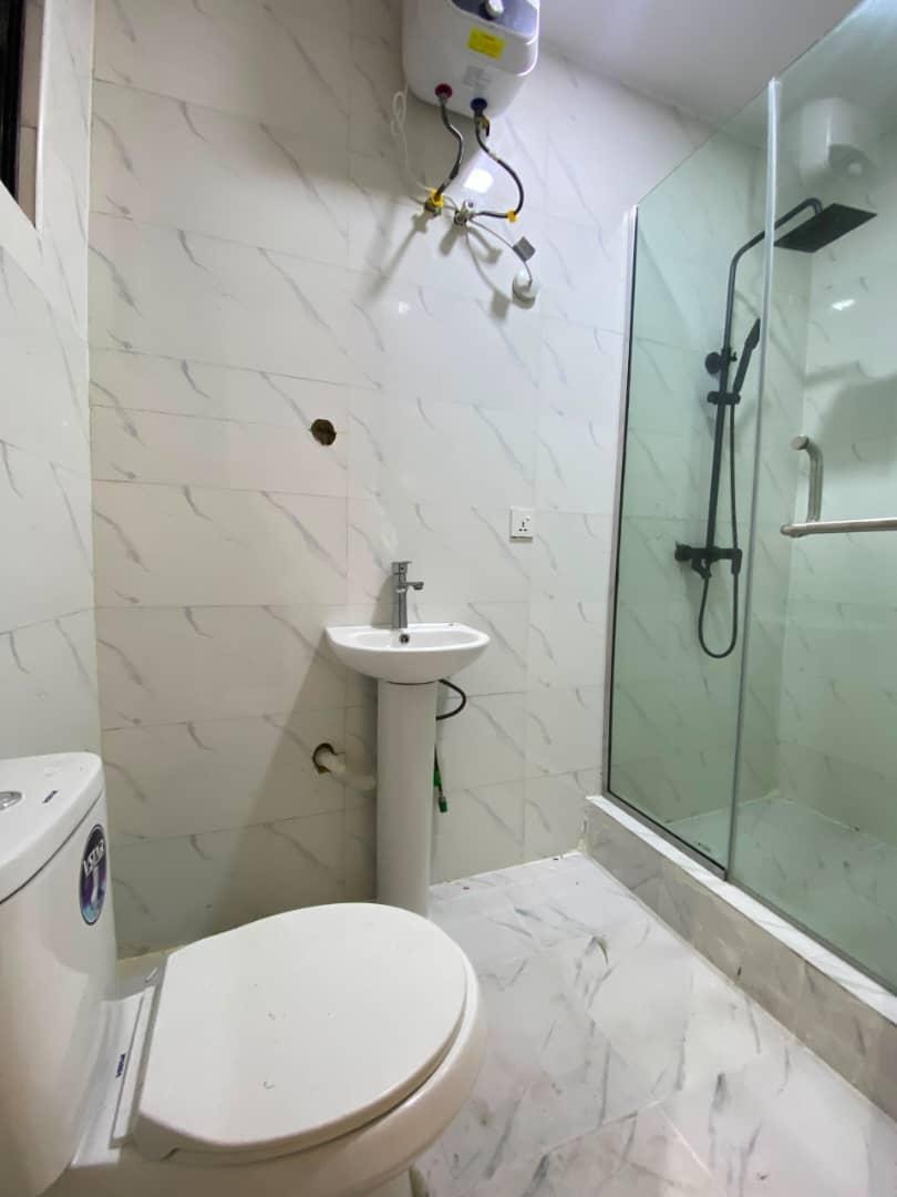 OrionSky_cc's tweet photo. Discover your new home! This modern 2-bedroom apartment in Ologolo is up for grabs at โฆ130M. Secure a comfortable lifestyle in a prime location. #RealEstate #Ologolo https://t.co/hgVCPdrLPB