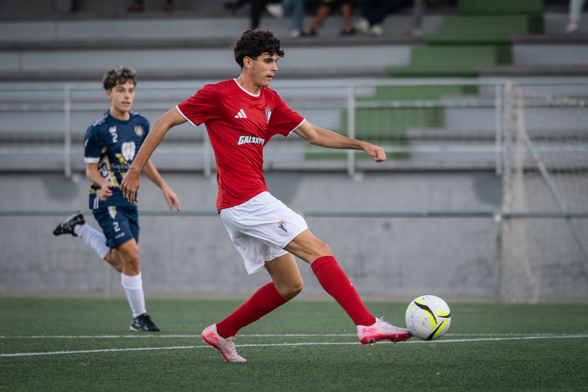 _CDSFutbolbase's tweet photo. ✅ ¡Victoria en el estreno del #CDSFJuvenilB! 

0️⃣ CD Cañorrera 
4️⃣ #CDSFJuvenilB 

⚽️⚽️ Barral 
⚽️ Samu
⚽️ Robe https://t.co/iatT1BaSBS