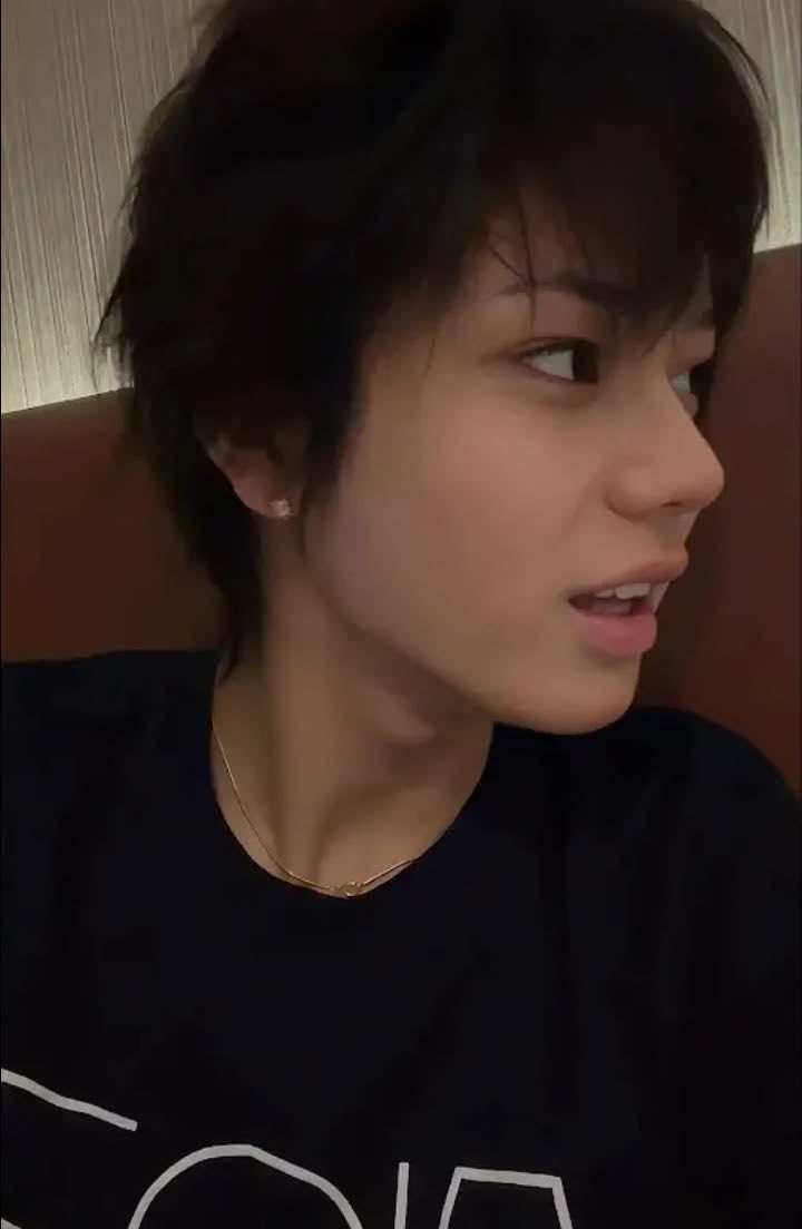 meme_4sho's tweet photo. This live was def something https://t.co/qbVpu156vb