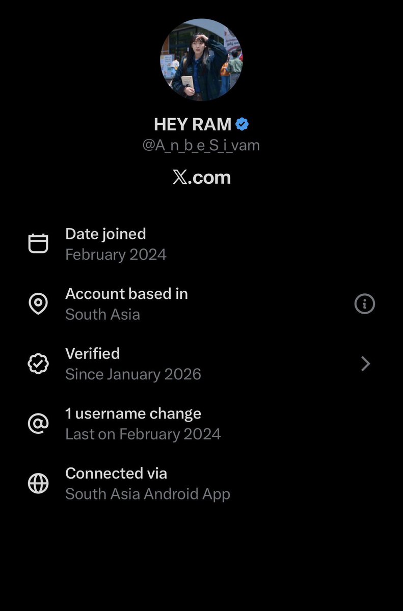 Bunty_IND's tweet photo. @A_n_b_e_S_i_vam @NaziaFarheen84 Lol 😂 look at his location 🤓 You porky https://t.co/lOSx93BD7L