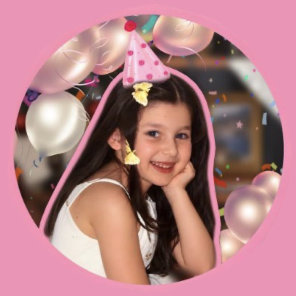aura4world's tweet photo. Happy SUZY Day! 💕⚡️🥳🎂🎉⚡️💕

Doğum Günün Kutlu Olsun! 
Kutlamalar başlasın ⚡️🩷 https://t.co/A6STdmckq9
