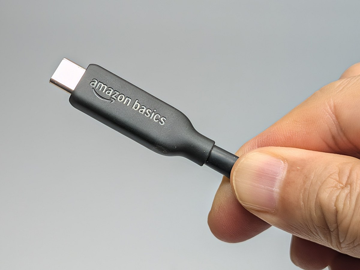 pc_watch's tweet photo. 【やじうまミニレビュー】こういうのでいいんだよ……のはずだった。Amazonベーシック格安USB4ケーブル https://t.co/cNgVHTYBca #Amazon #Amazonベーシッ��� https://t.co/sVkteFgg8p