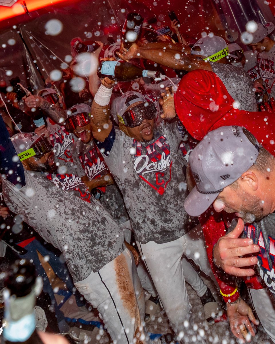 CleGuardians's tweet photo. What a night.

Let's do it again soon.

#GuardsBall | #StandGuard https://t.co/P4q0IrRlJA