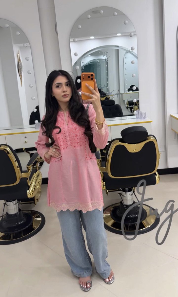 pak2817's tweet photo. 🇬🇧🇵🇰 Rani 😈😈 some of the best feet in the game 🥵🥵
Dm to goon to Desi girls tg on here or add snap in bio !!😈 https://t.co/wXbEEsCp3s