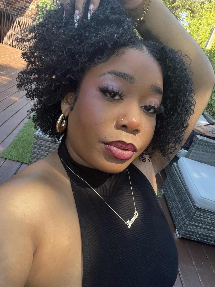chicagosvirgo's tweet photo. some fav lip combos https://t.co/jM4ahPAvxL