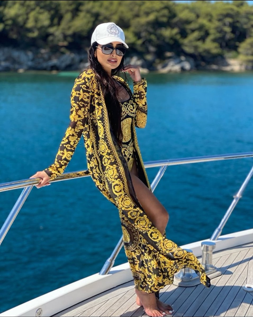 ArianaJanel7's tweet photo. Embracing the finer things in life, enjoying the ocean breeze, and creating unforgettable moments. Success is not just about building wealth, but also enjoying the journey.
Live well. Dream big. Enjoy the moment. ⛵🥂 https://t.co/JRegzikHQd
