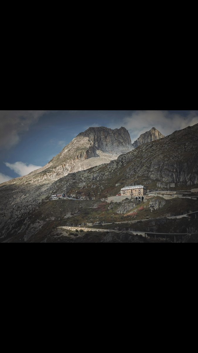 juanboylovatic's tweet photo. Again and again, the Furka Pass delivers a breathtaking view in Switzerland. https://t.co/QdjMlDBnC3
