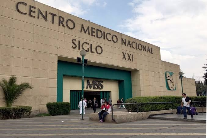 AztecaNoticias's tweet photo. El Movimiento Nacional de Trabajadores del #IMSS anunció una #megamovilización nacional para el martes 13 de octubre.

En la #CDMX, el contingente partirá de la entrada principal del Centro Médico Nacional Siglo XXI.

Más información  https://t.co/dV8hDsBlL4 https://t.co/sT6yhqOBZH