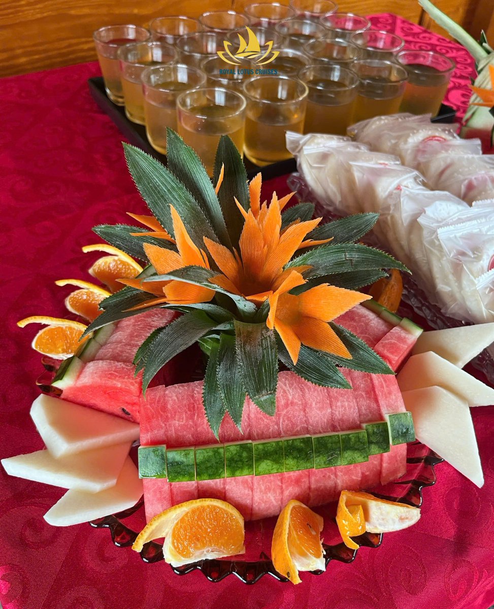 rafinharamos_'s tweet photo. Afternoon tea in Lan Ha Bay, where gentle breezes, calm waters, and artfully carved fruit create a truly relaxing moment. Unwind aboard Royal Lotus Cruises and savor every detail of the sunset. https://t.co/UjY08rSaSz