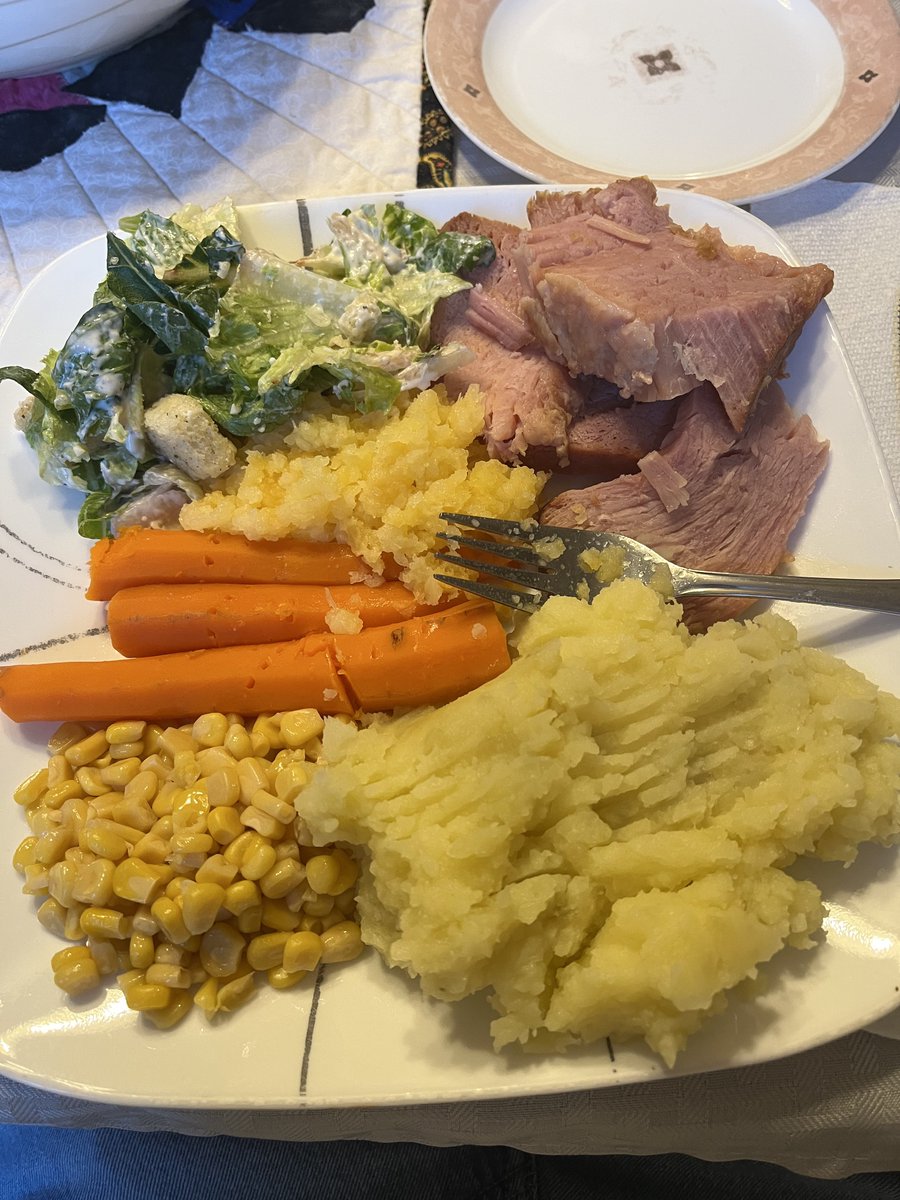 TheClipBot's tweet photo. Happy Thanksgiving to all my Canadian friends 🙌

Hope you all got to spend the day with Family/loved ones , &amp; had some good food 💚 https://t.co/TO0Wety9Im
