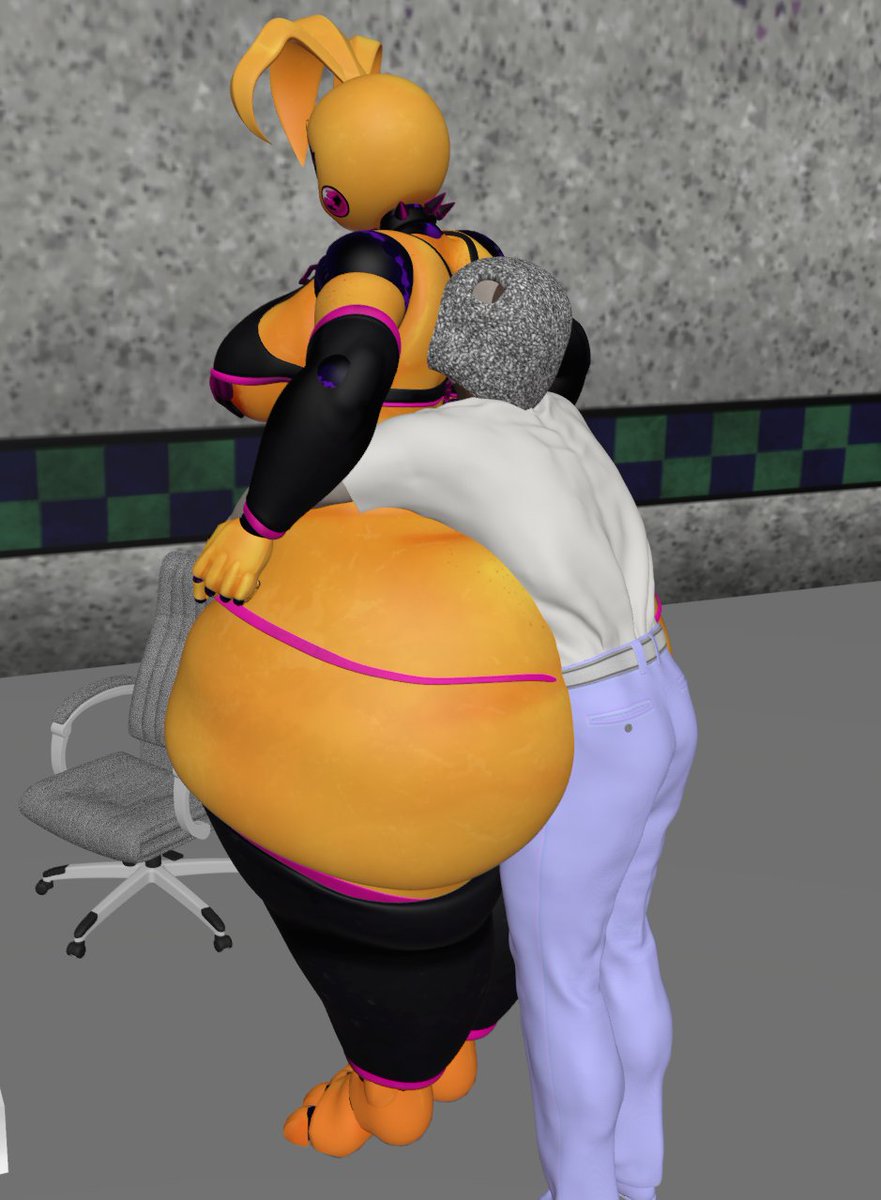 StraCeoz03's tweet photo. @JustMinkoV he has to wrap around her ass to even reach the front https://t.co/DgJUBttw8t