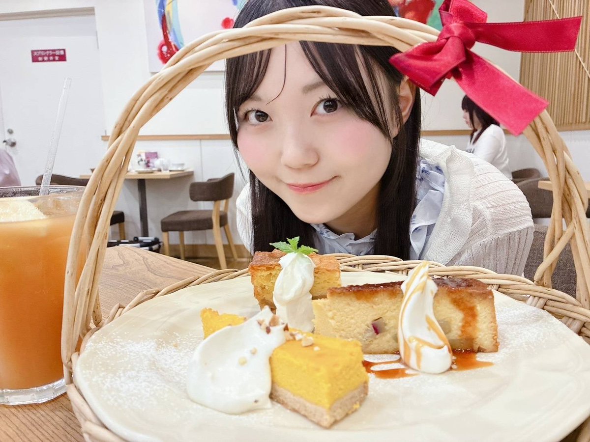 stu4th_official's tweet photo. ヒナピー事、
木原姫花世です໒꒱⟡.·

14歳になりました🎂
アイドルになって迎える２回目のお誕生日。
大好きなステージに立てること、
応援してくださるみなさんがいること、全部が幸せです🥹✨

これからも一緒に夢を追いかけてください🐥♡ https://t.co/CNBq7dr0Rj