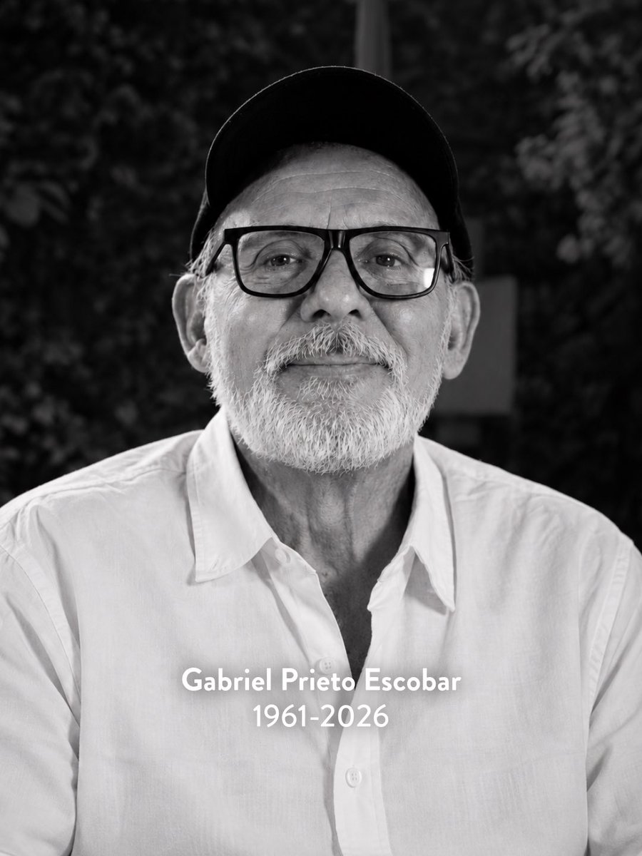 Chileactores's tweet photo. Con profunda tristeza y dolor lamentamos comunicar el sensible fallecimiento de nuestro compañero y amigo, Gabriel Prieto Escobar.

Gabriel fue un destacado artista de nuestro colectivo. Hoy lo despedimos con mucha pena, gratitud y amor. Su legado ya es parte de nuestra historia https://t.co/CQgOl7VOgI