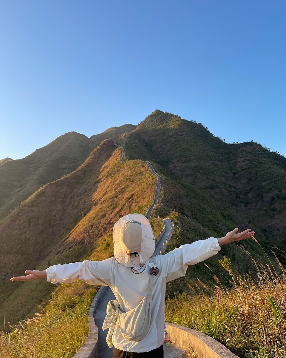 dorinhamaria2's tweet photo. Mình muốn ôm lấy mọi thứ mình yêu, mọi điều mình trân trọng. https://t.co/PZbBJIq5lu