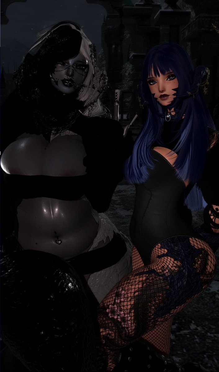 CelestiaC_XIV's tweet photo. Ran into this cutie at goth bash!~

| w/ @OneInTheStink_ | #GPOSERS | #gothbash https://t.co/CjvnmSF5B9