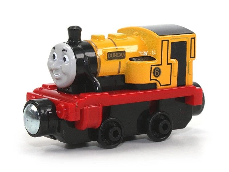 TOP1STEPNEYFAN's tweet photo. There is NO WAY these are from the same toy line https://t.co/oKVYt4hBFB