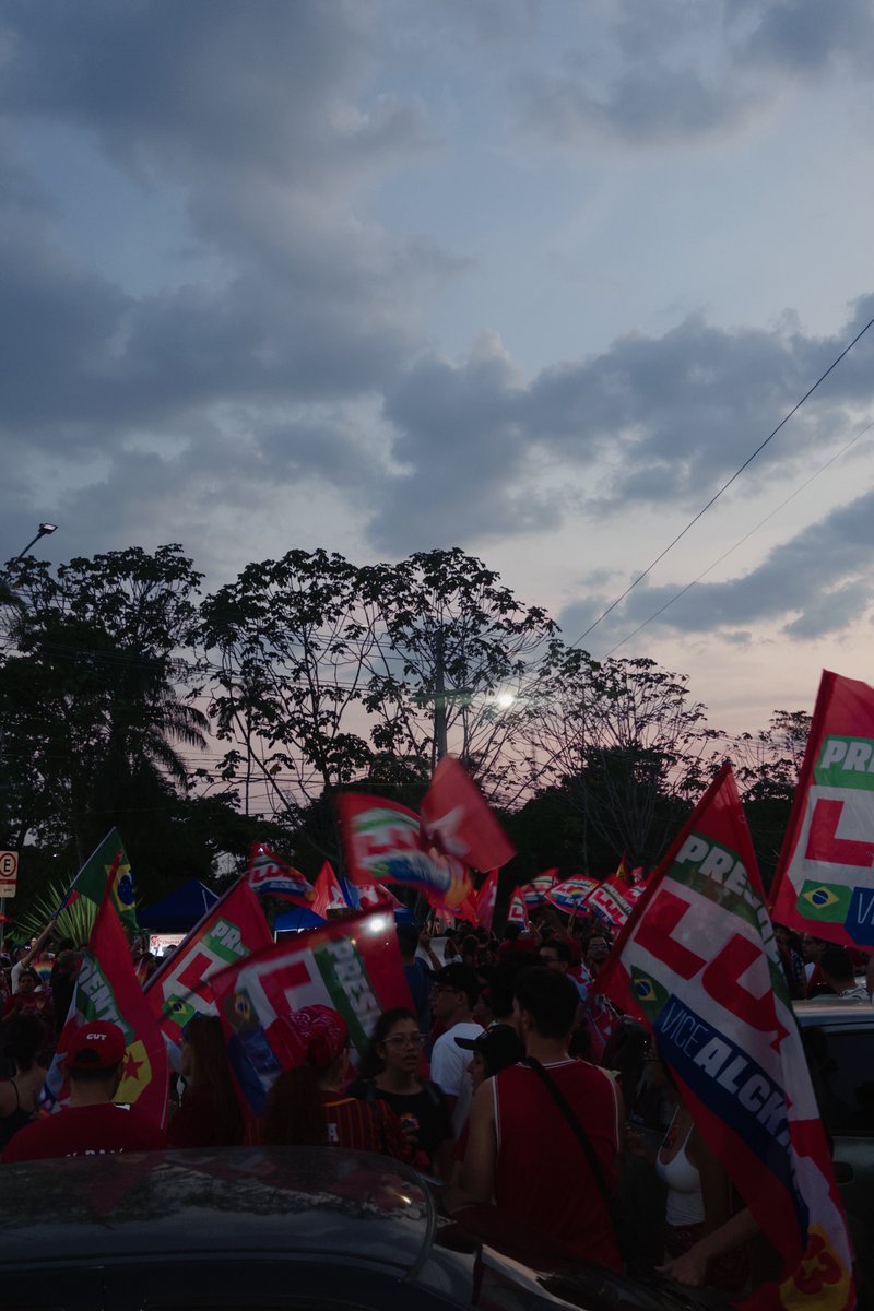 dahliapagu's tweet photo. o Acre RESISTE e SEGUE com Lula!

❤️⭐️❤️ https://t.co/CyrLDqiqCx