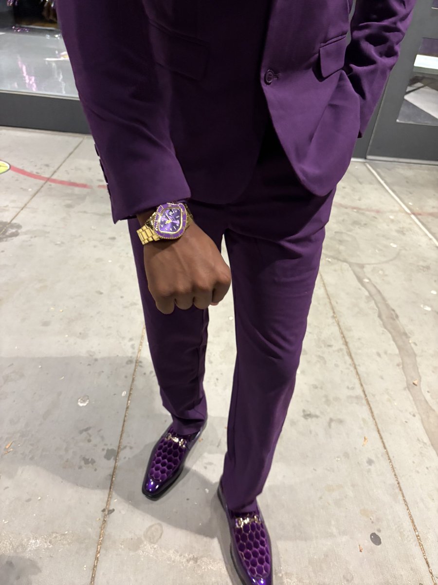 DatBoyJadenn's tweet photo. Homecoming 26’ by DatBoyJaden. #DatBoyJaden #Purplerain #suitandtie
I performed at homecoming and the crowd went insane. 🤧💜 https://t.co/o9U7AE3kYE