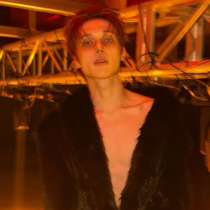evilgaypervert's tweet photo. remember when he was fucking naked https://t.co/q4utHzYnGM
