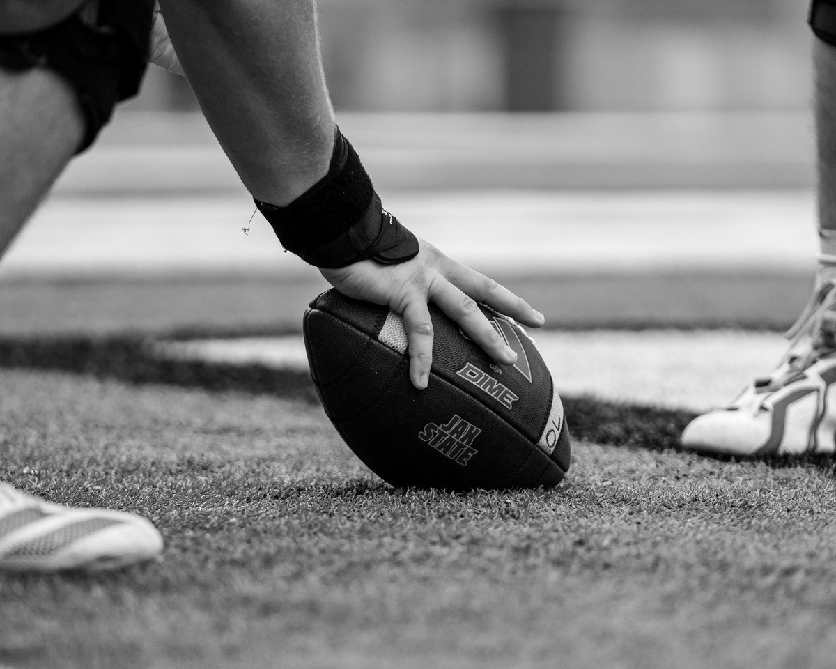 JaxStateFB's tweet photo. Back at HOME 🔜

#EmbraceTheGrind | #AKC https://t.co/vvqQqppO5L