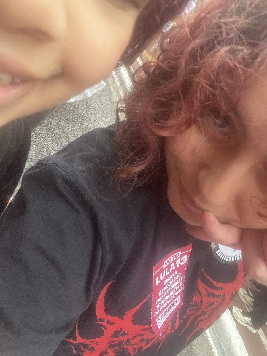 Solra2Schonheit's tweet photo. Rip Ruggie Bucchi você teria adora cantar contra a 6x1 hoje na paulista https://t.co/A9Cfpc4jL0