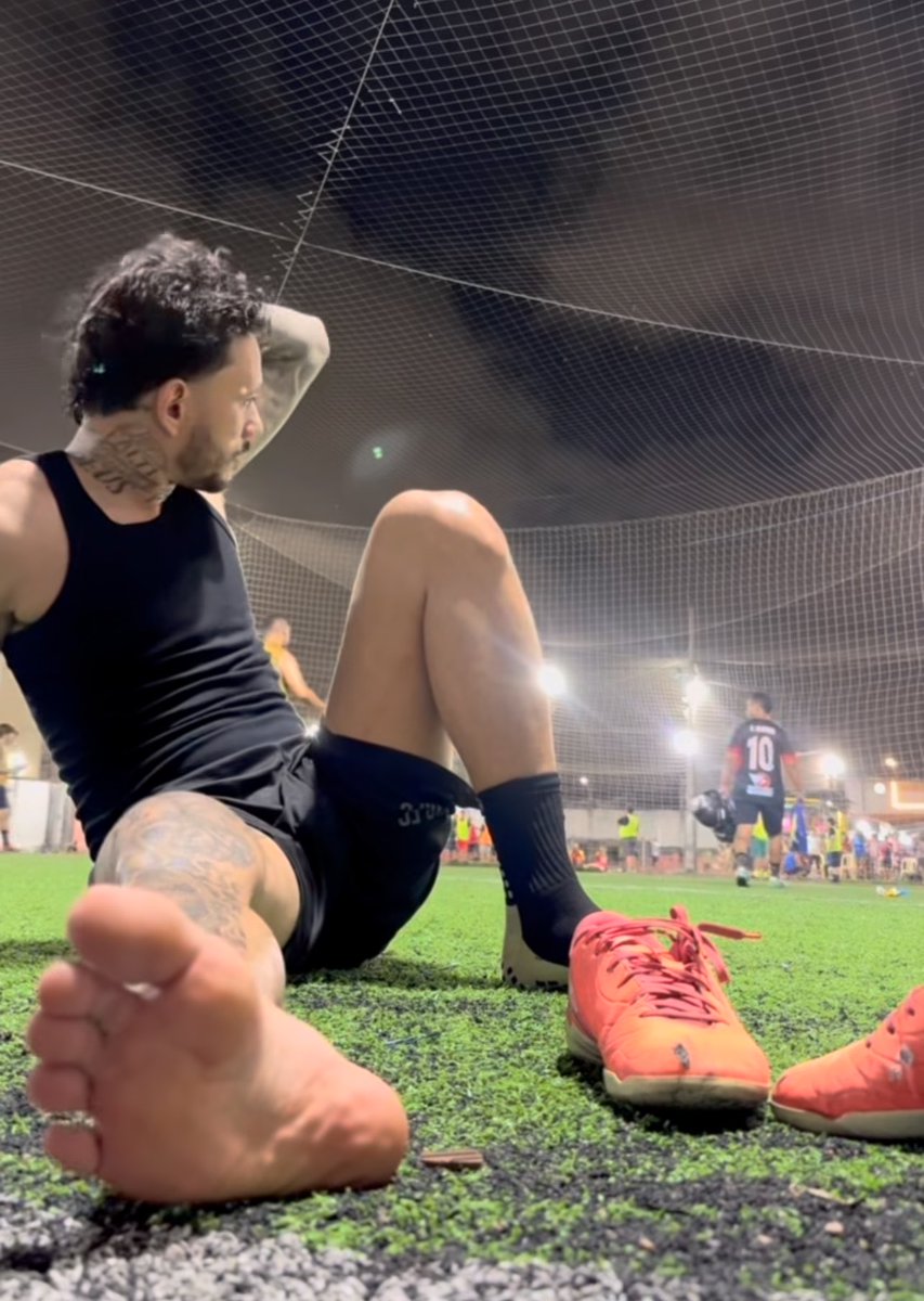 adoropedemacho's tweet photo. Pezão de macho depois do futebol me deixa burrao 😵💫😵💫🤤🤤😍😍🔥🔥
.
#feet #feetfetısh #feetworshi̇p #footfetısh #foot #pedemacho #solademacho #cashmaster #submissao #pesdehomem #pes #solas #findom #fetiche #chule #sub #dom #cashslave #drain #alphamale https://t.co/QPmTHNukF7