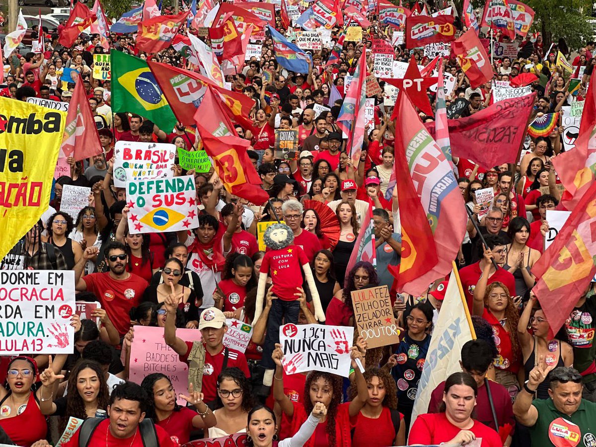 MidiaNINJA's tweet photo. Também teve gente nas ruas em Palmas, Tocantins! O Brasil inteiro quer virar o jogo

📸 @eduardoazevedo1 / Mídia NINJA https://t.co/myVcNCGe1B
