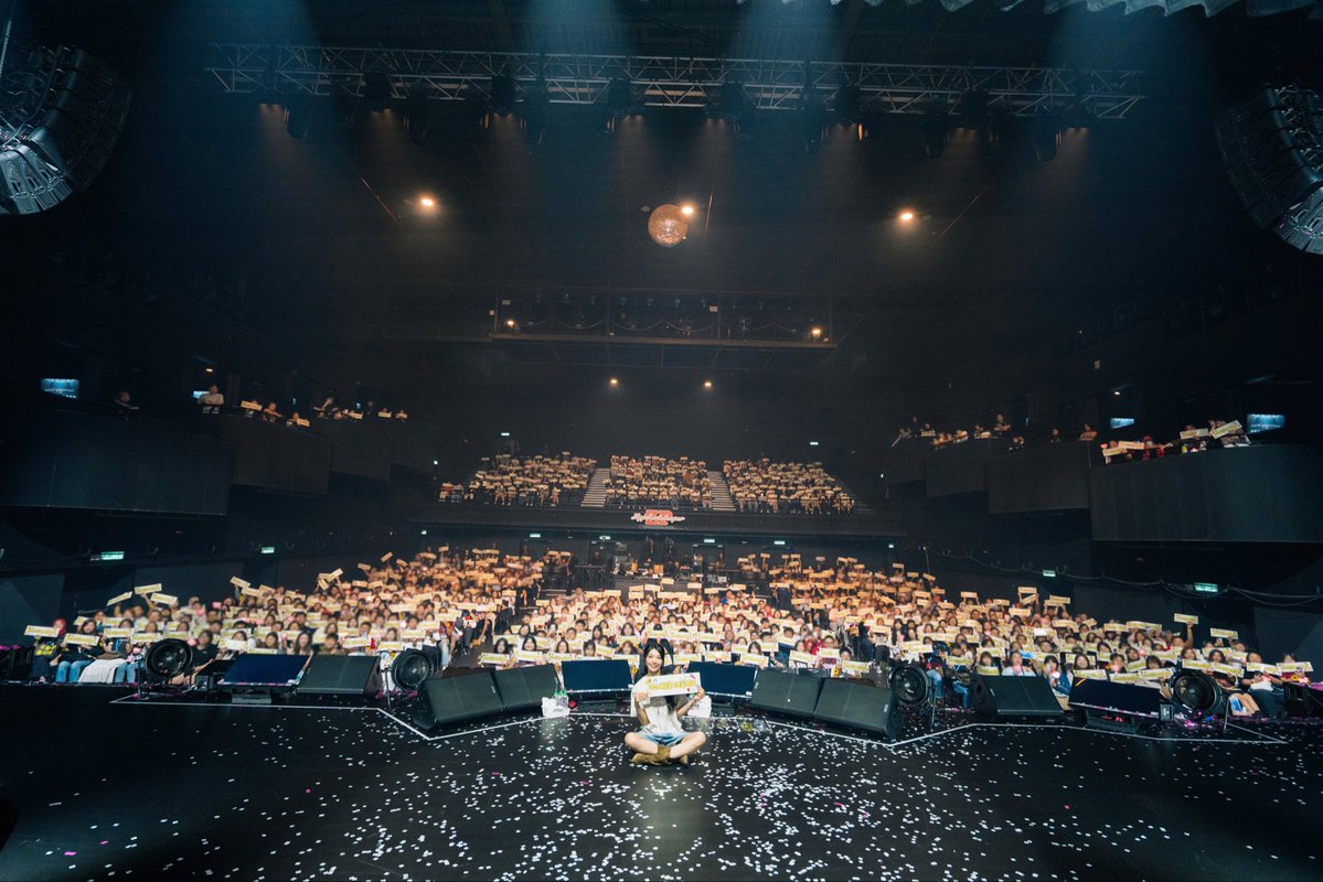 JeongEunJi_X's tweet photo. [#정은지]

[SUMMER, I] in Kuala Lumpur❤️‍🔥
은지와 판다들이 함께 그려낸 여름날의 추억✨

#은지 #JEONGEUNJI
#JEONGEUNJI_SOLO_CONCERT
#SUMMER_I https://t.co/AD73wRMc8V