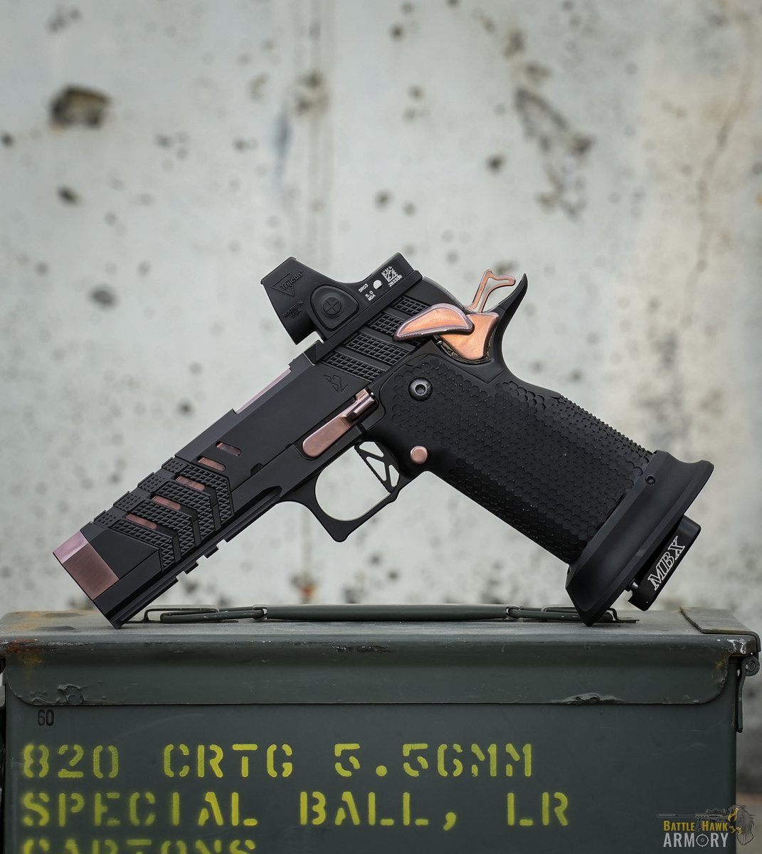 BattleHawkArmor's tweet photo. One gun, two barrels. The new BattleHawk Armory X Phoenix Trinity B2 in rose gold.

https://t.co/6PUsZrBL7D https://t.co/tcP79Ik9Dc