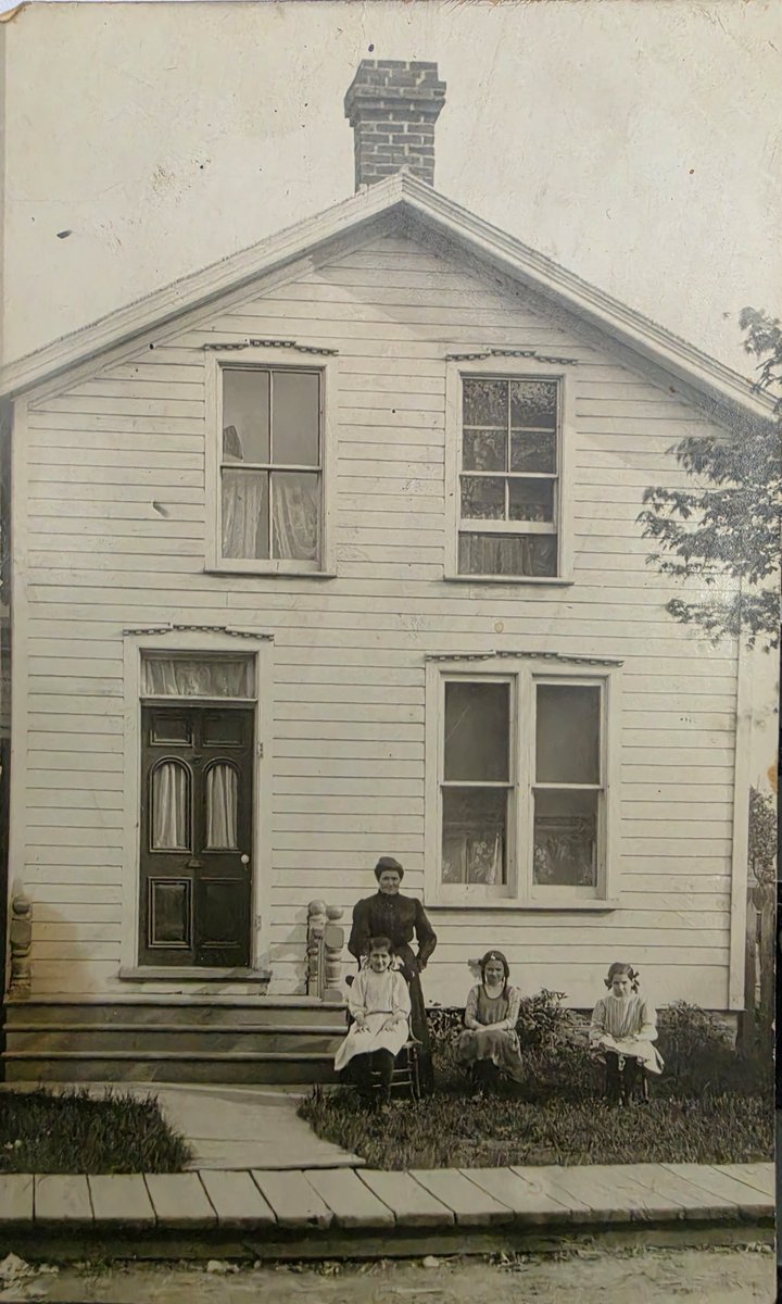 TorontoPast's tweet photo. Toronto Mystery House: see the comments for the full post. https://t.co/CIQISuyKIE